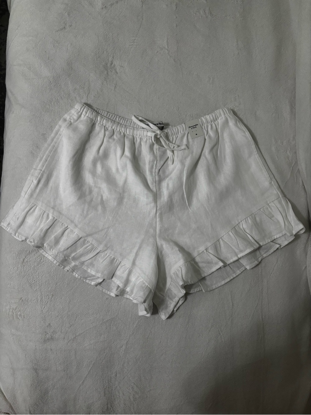 Abercrombie & Fitch White Ruffle-Trim Linen Shorts NWT